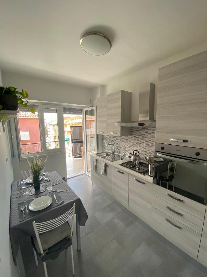 Отель Ytha Housse Roma Centro Экстерьер фото
